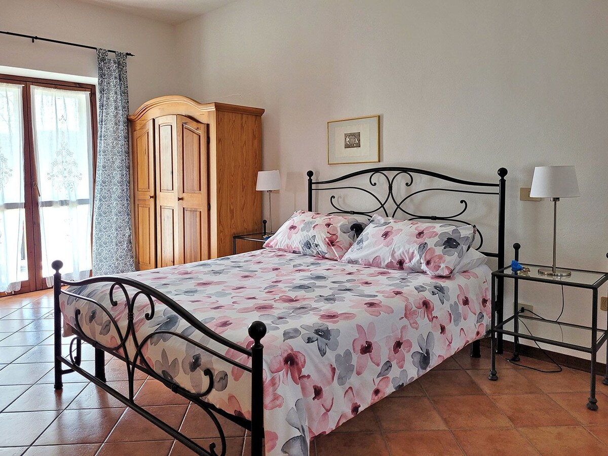 Cascina Marenco | Langhe Country House | Dolcetto