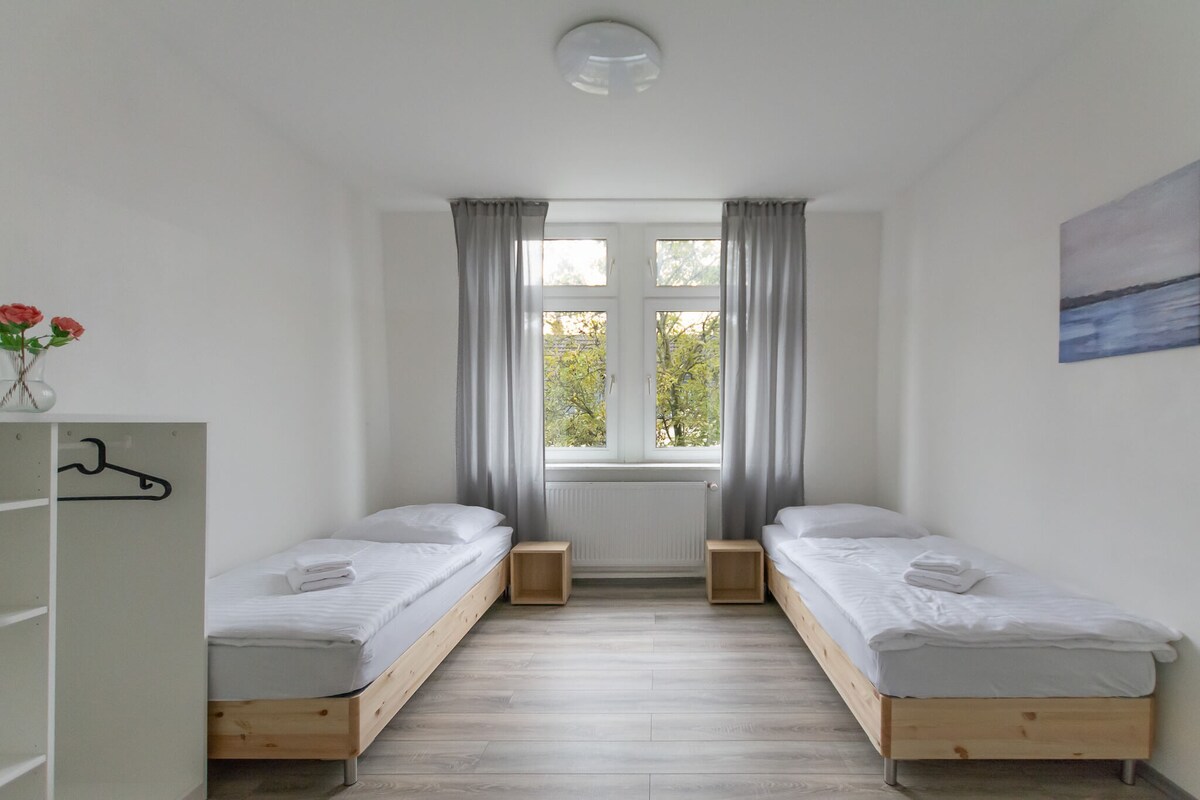 T&K Apartments-Essen-3 Zimmer Apartments-2OG/Apt 3