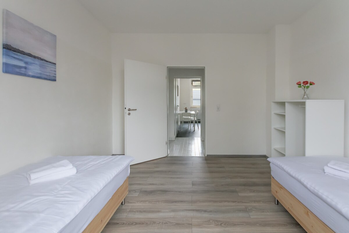 T&K Apartments-Essen-3 Zimmer Apartments-2OG/Apt 3