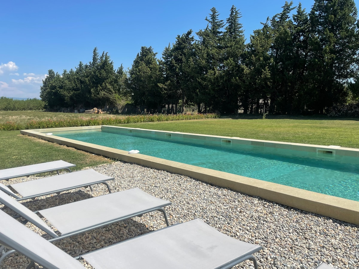 Mas avec piscine en campagne