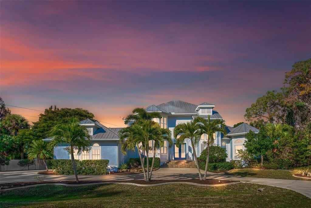 Beautiful Villa! Private Pool Bike to Boca Grande