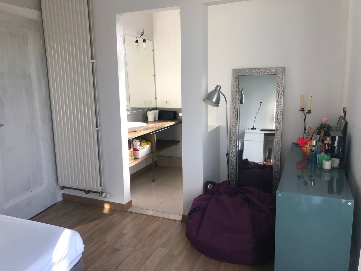 .Strasbourg sud, chambre+salle d’eau+terrasse