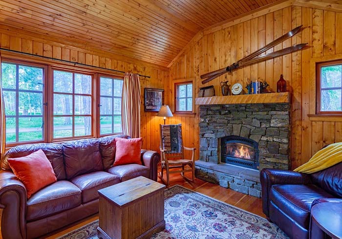 Luxury Cabin - 3 Bedroom / 2 Bath