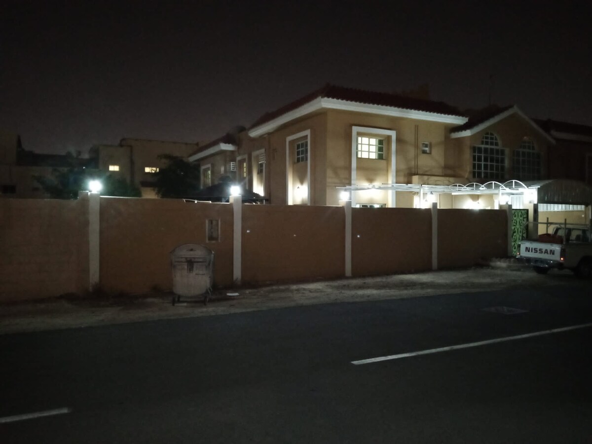 Reem Al waab villa has a unique location.