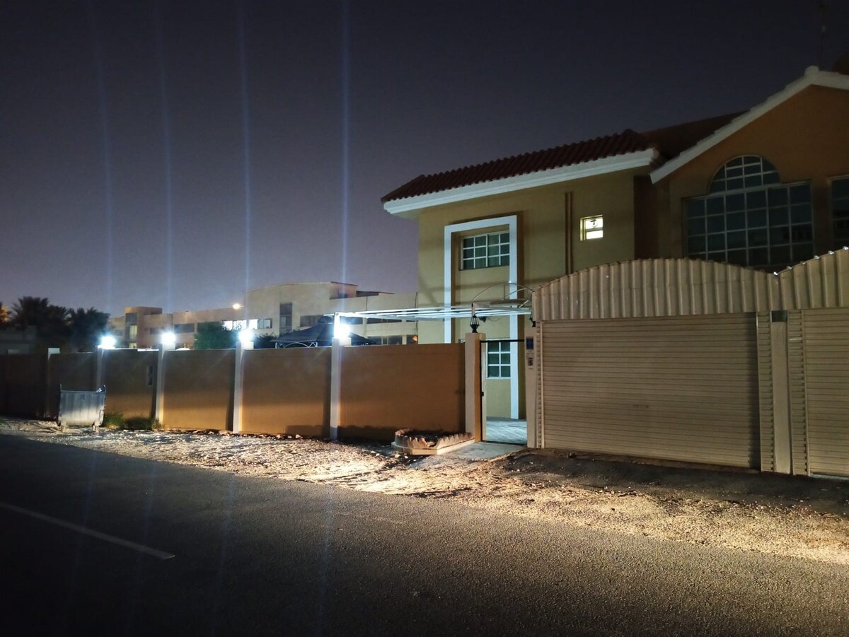 Reem Al waab villa has a unique location.