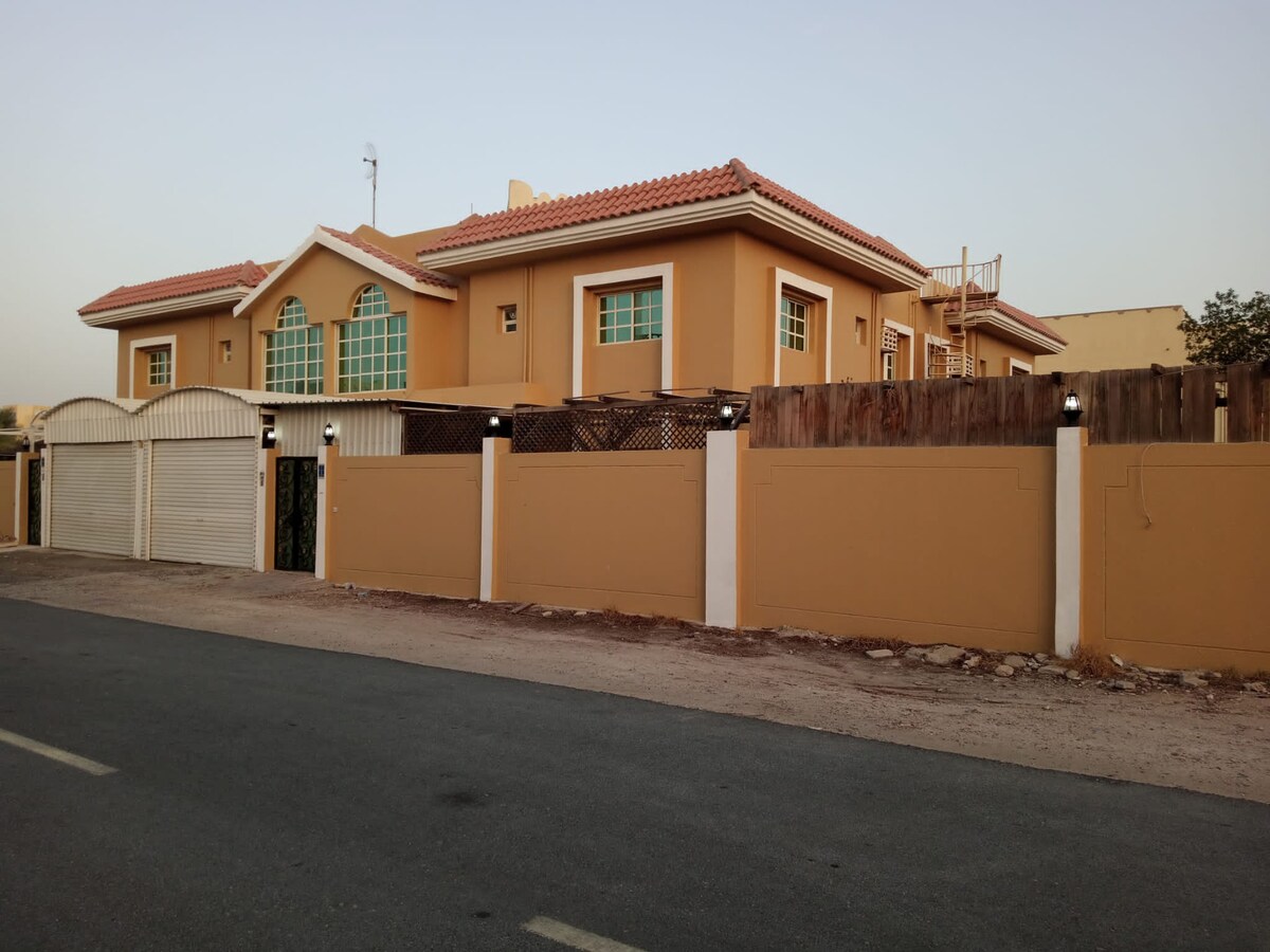 Reem Al waab villa has a unique location.