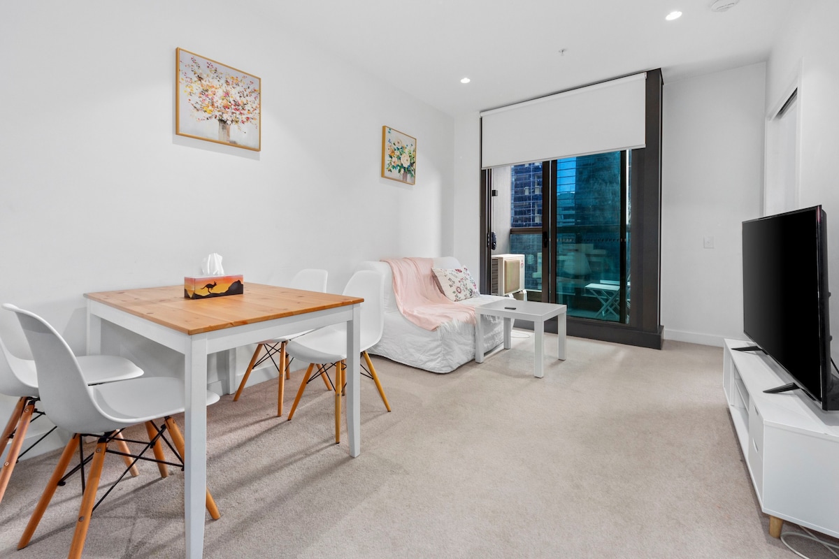 15 - Stunning 2b1b apartment CBD