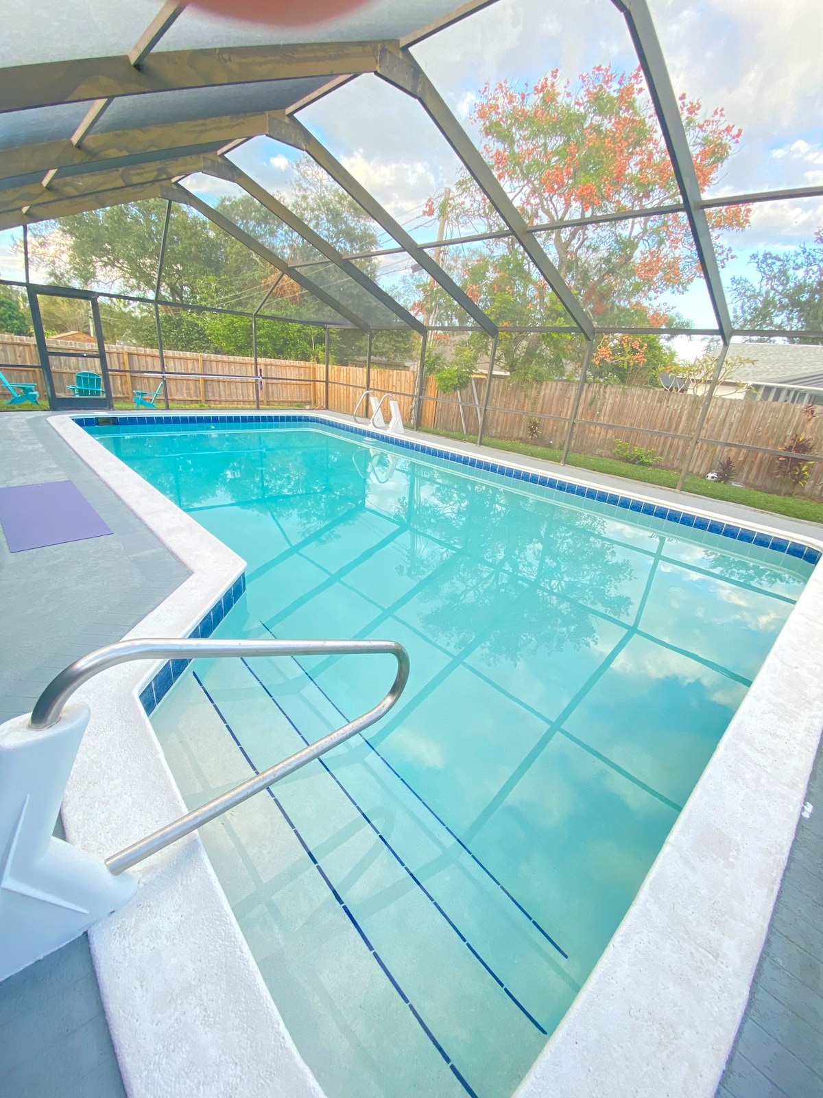 位于Prime Lakeland的完美4卧泳池房源。
