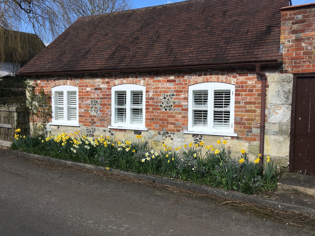 Studio cottage near Salisbury