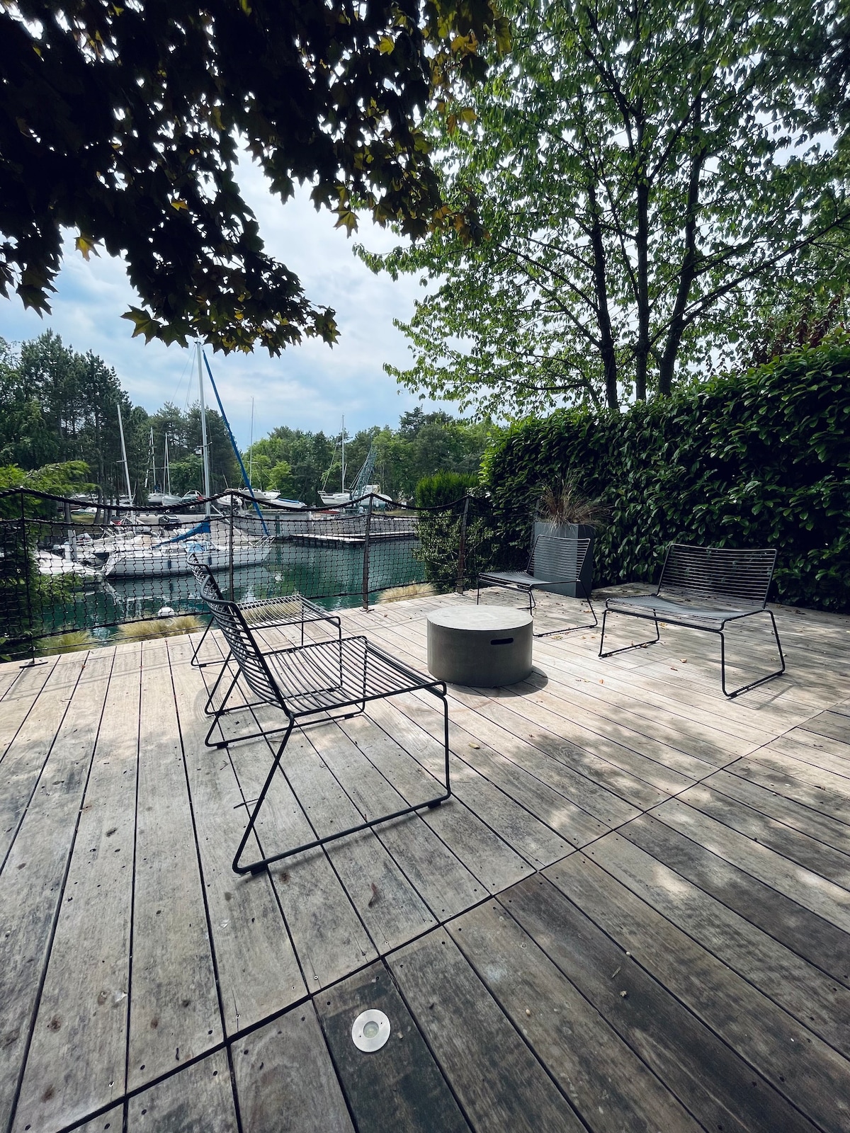House in marina on Lake Geneva + private mooring