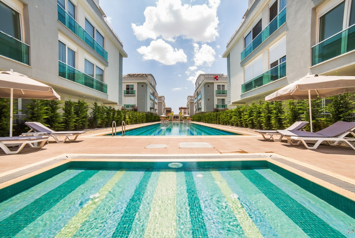 Luxury Apartment Роскошная квартира с бассейном