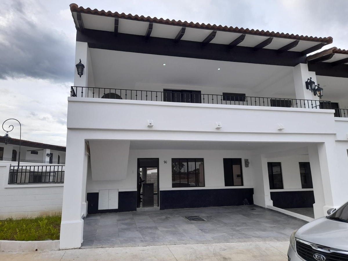 House in San Miguel, Res. San Andres