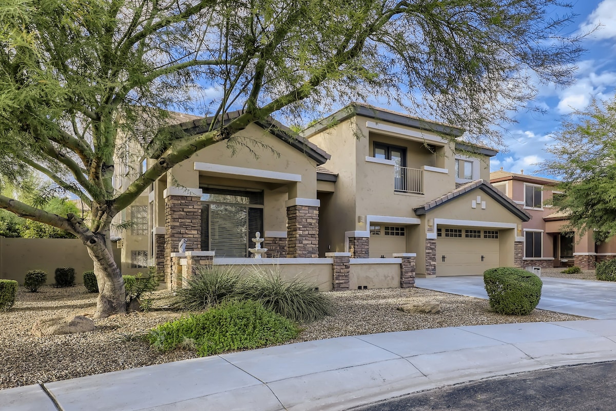 Spacious home in the heart of the West Valley