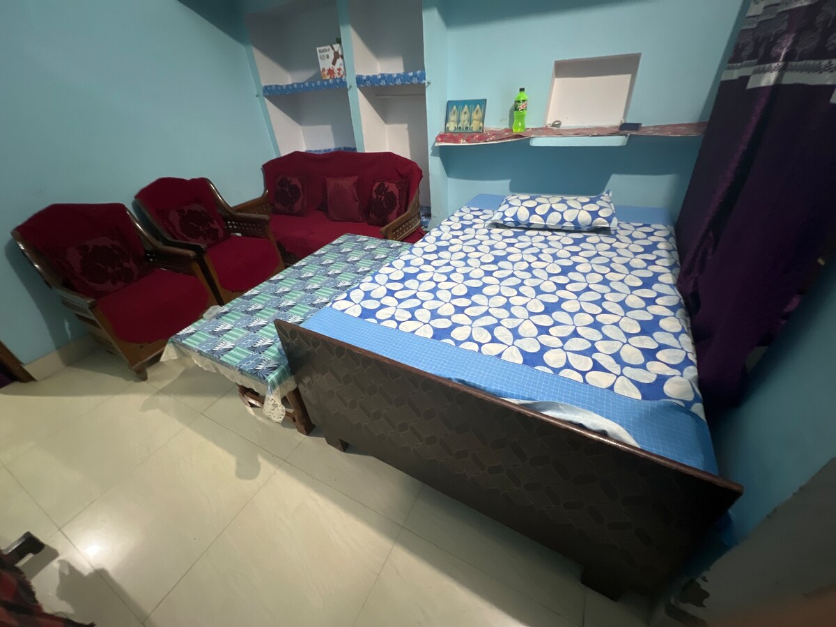 达德里大诺伊达（ Darri Greater Noida ）愉快的双卧室房源