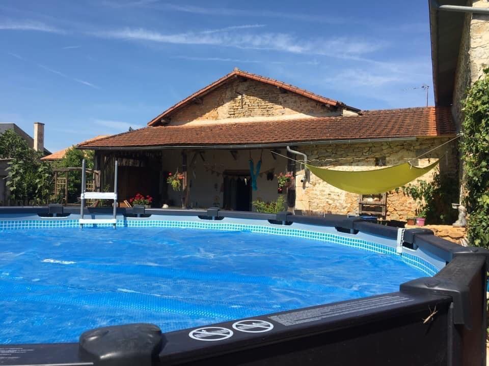 Beautiful cottage with pool