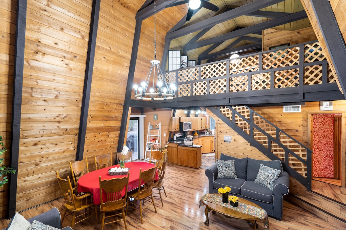 Flagstaff's Best Kept Secret: A-Frame Home+Hot Tub