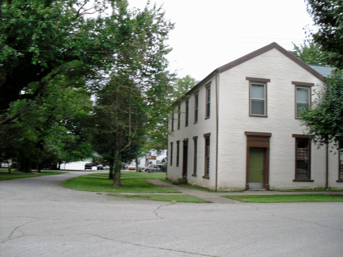 Riverview Apartment on the Ohio