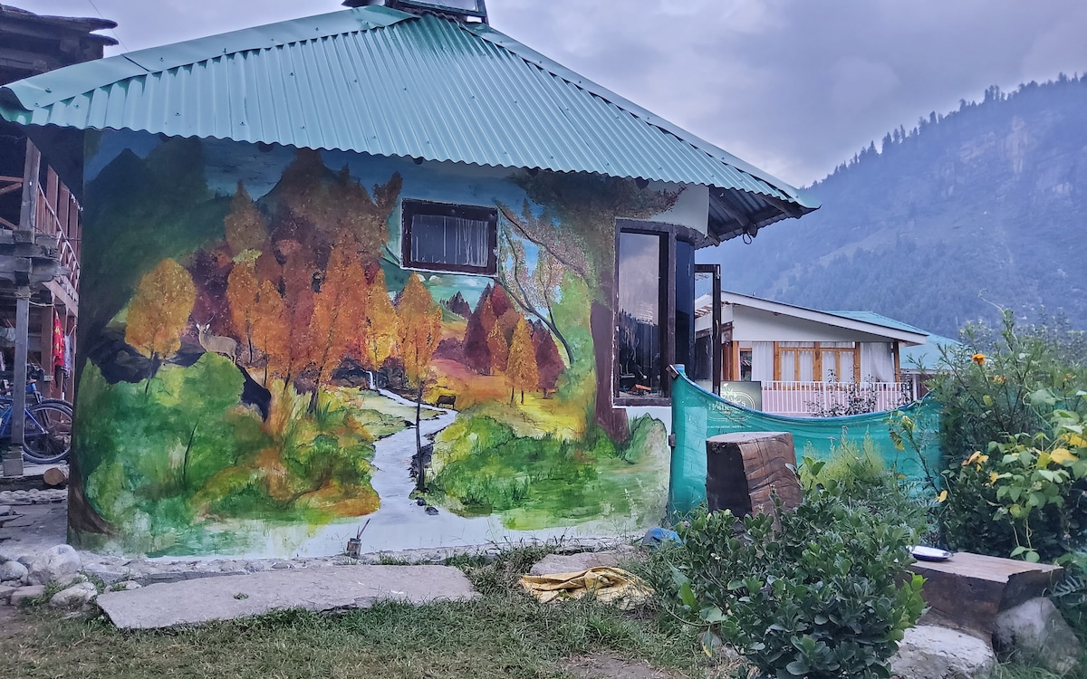 Eco Friendly Cottage Cabin in Manali