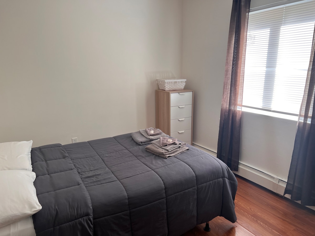 Great! Private NYC Room in Sunnyside