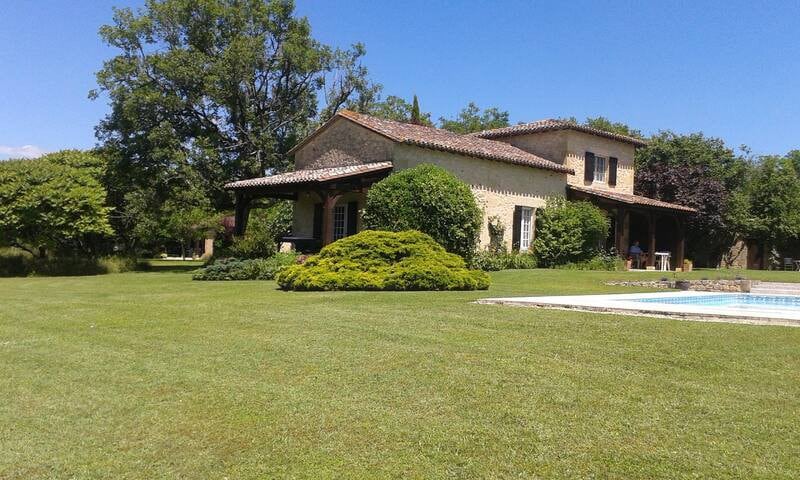 Gîte de charme en Dordogne pour 2 adultes MC