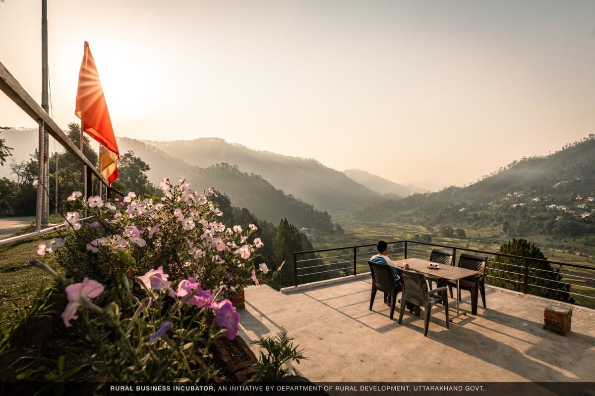 Welcoming bed and breakfast in lap of Himalayas