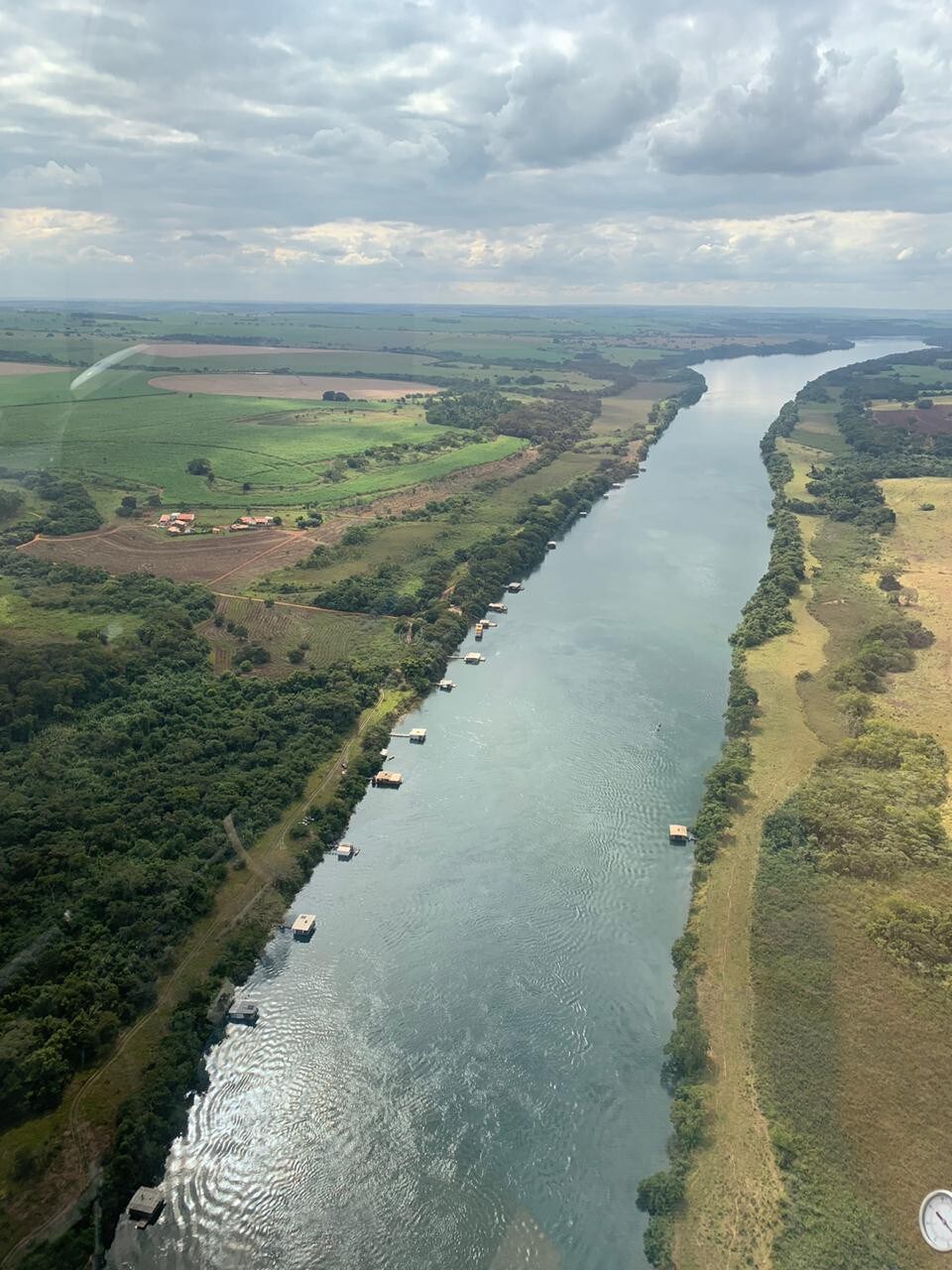 Pousada inteira, 25 suítes na beira do Rio Grande!