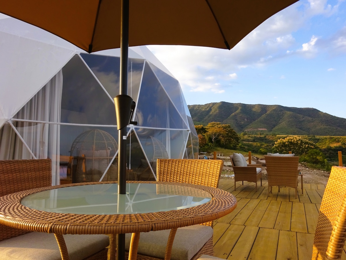 Skylake Glamping # 1 ，共4个，带按摩浴缸和Vista Al Lago