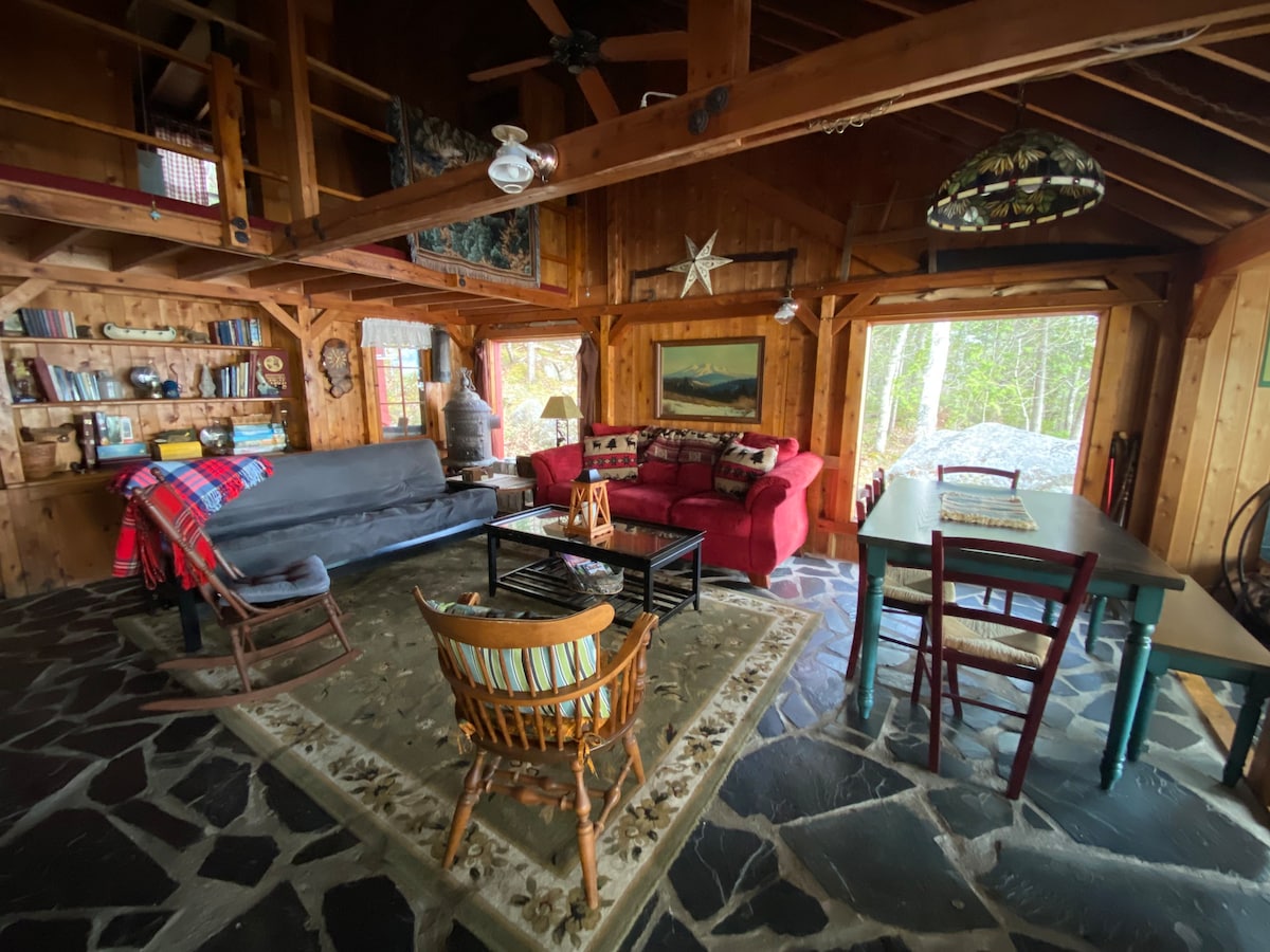 Secluded Lakefront Katahdin View & Beach Cove