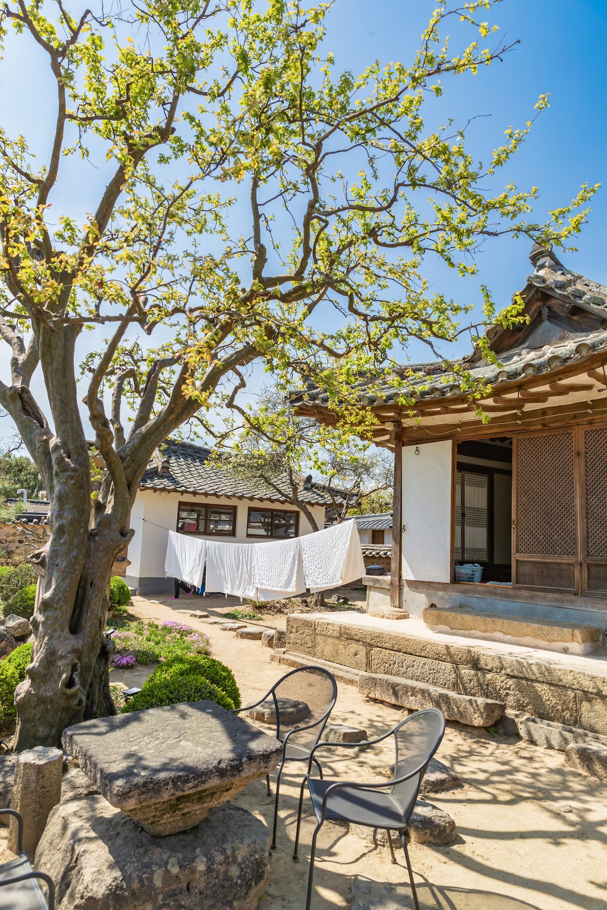 带石灯的房子1 （有200年历史的Choi Bugja民宅）