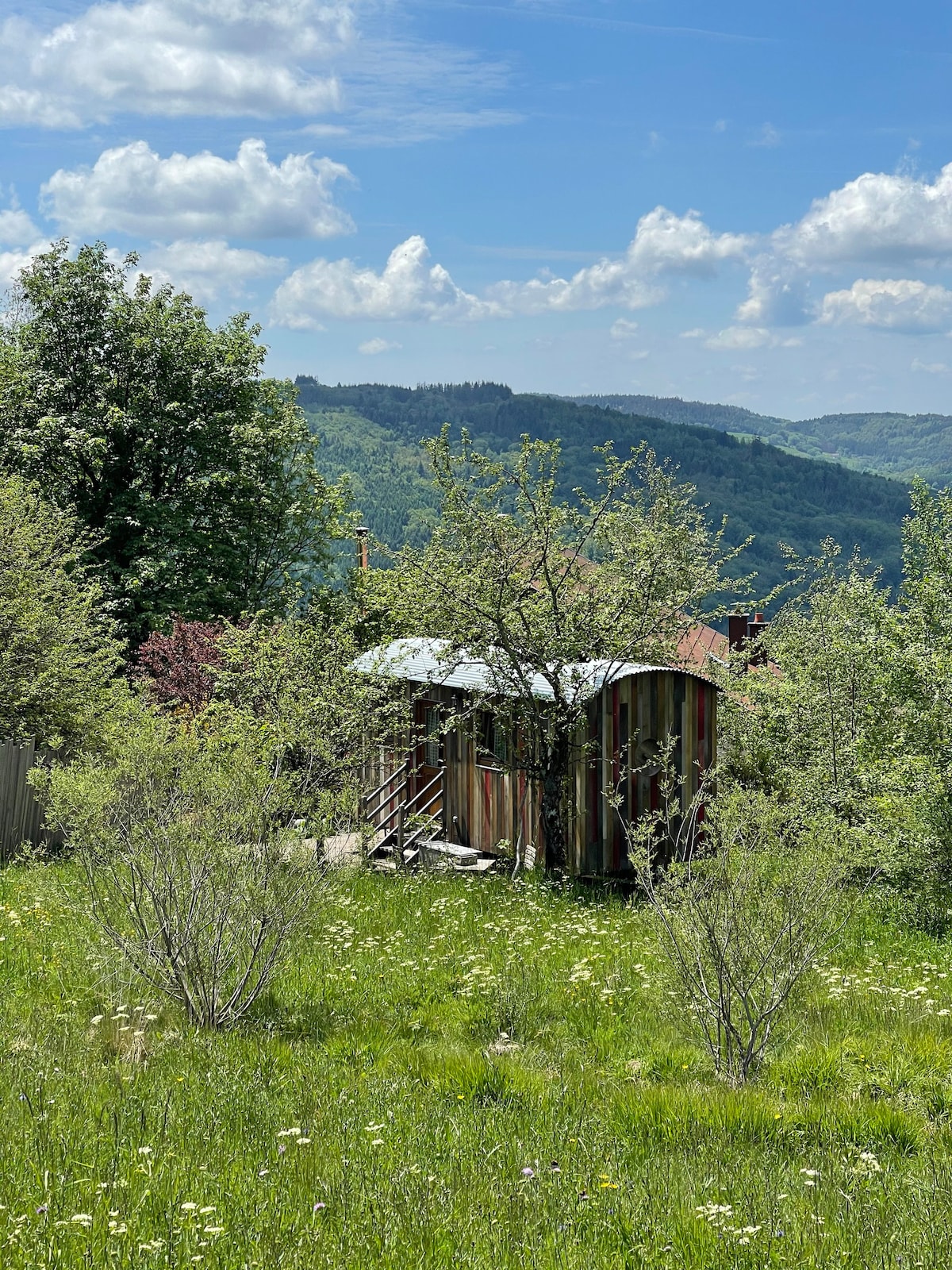 Roulotte de berger« Boho Coline »3* des 4 saisons