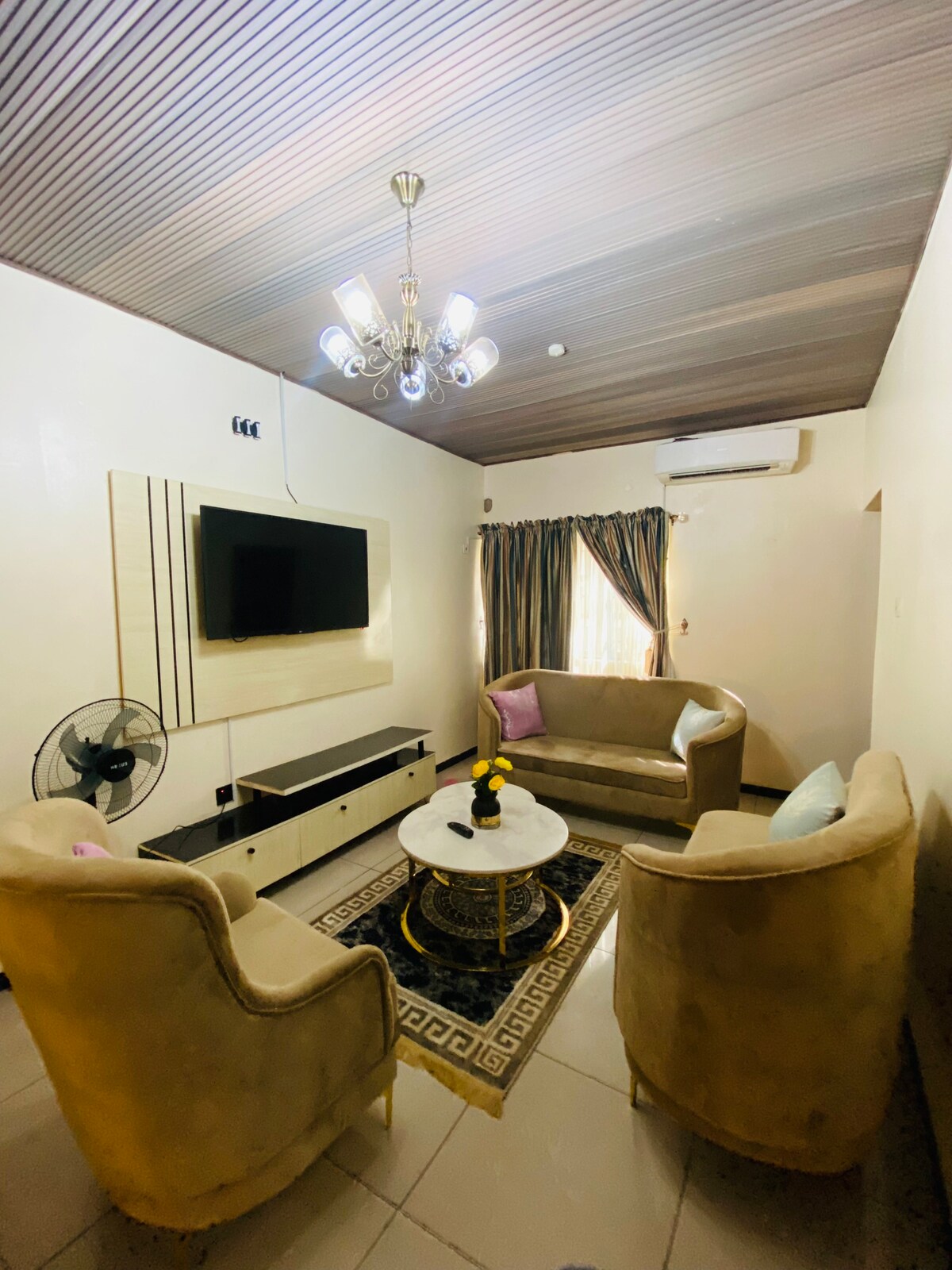 Cheerful and beautiful 4 bedroom duplex apartment