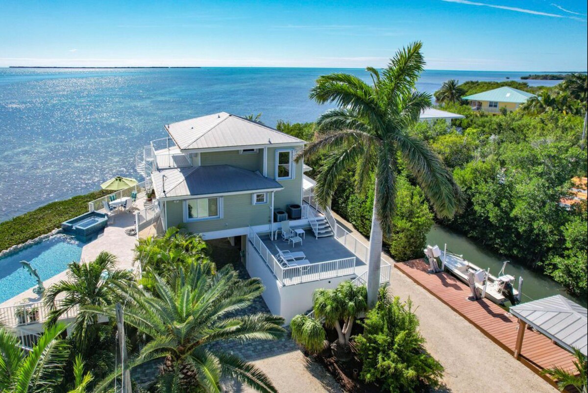 Secluded Ocean front, Private pool, boat ramp,dock