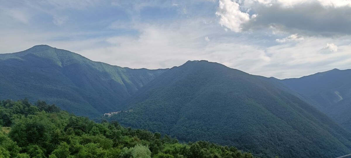 Appartamento incantevole con camino e vista.