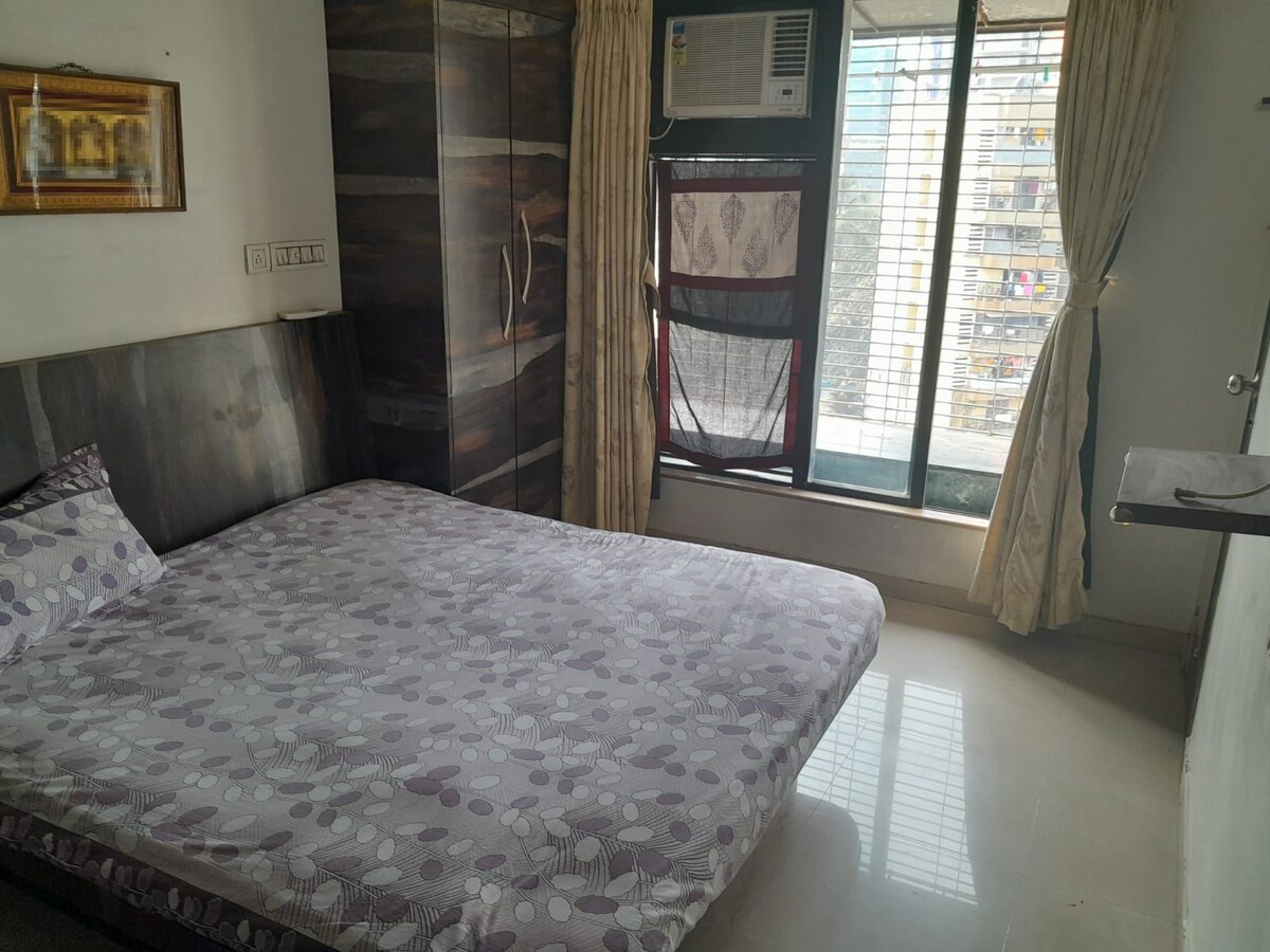 Lovely place for 1 or 2 females at Andheri West