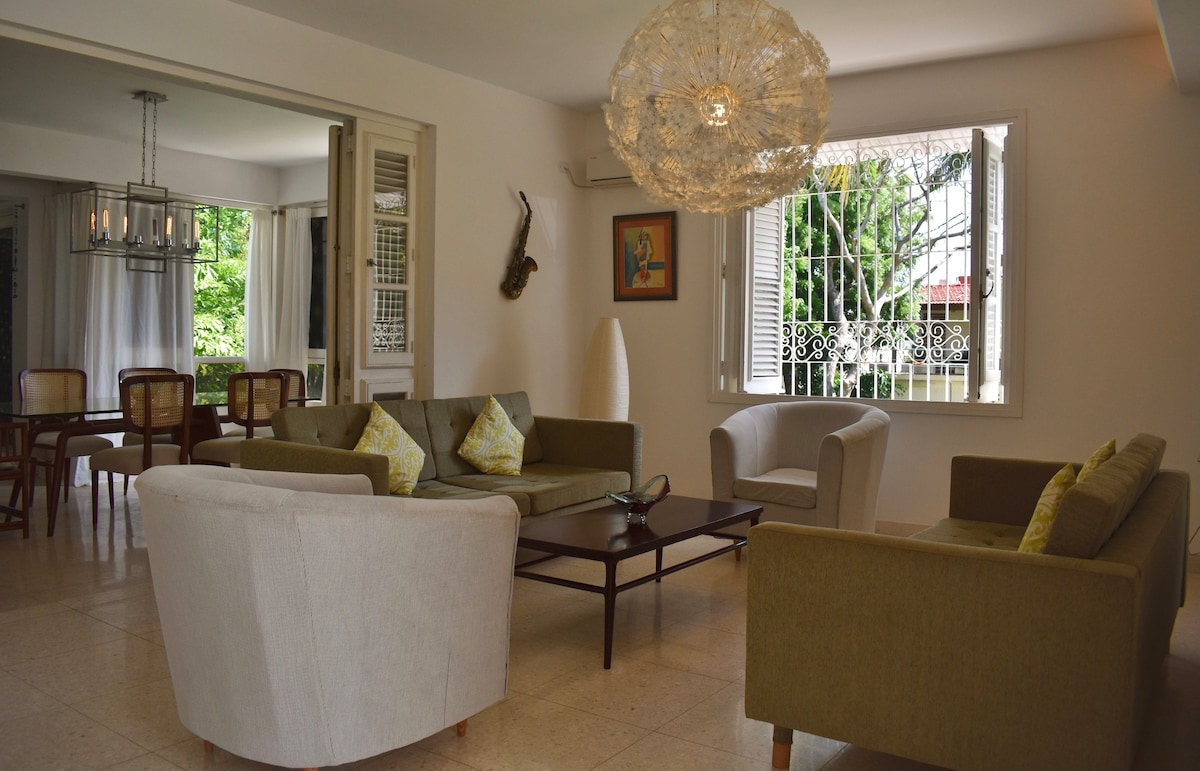 位于哈瓦那最佳地区的美丽公寓。