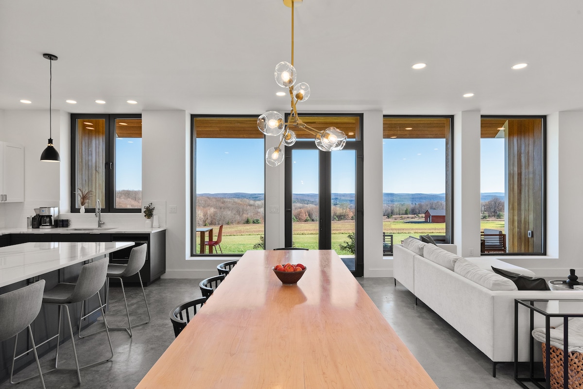 Modern Hilltop Home With Stunning Vista Views