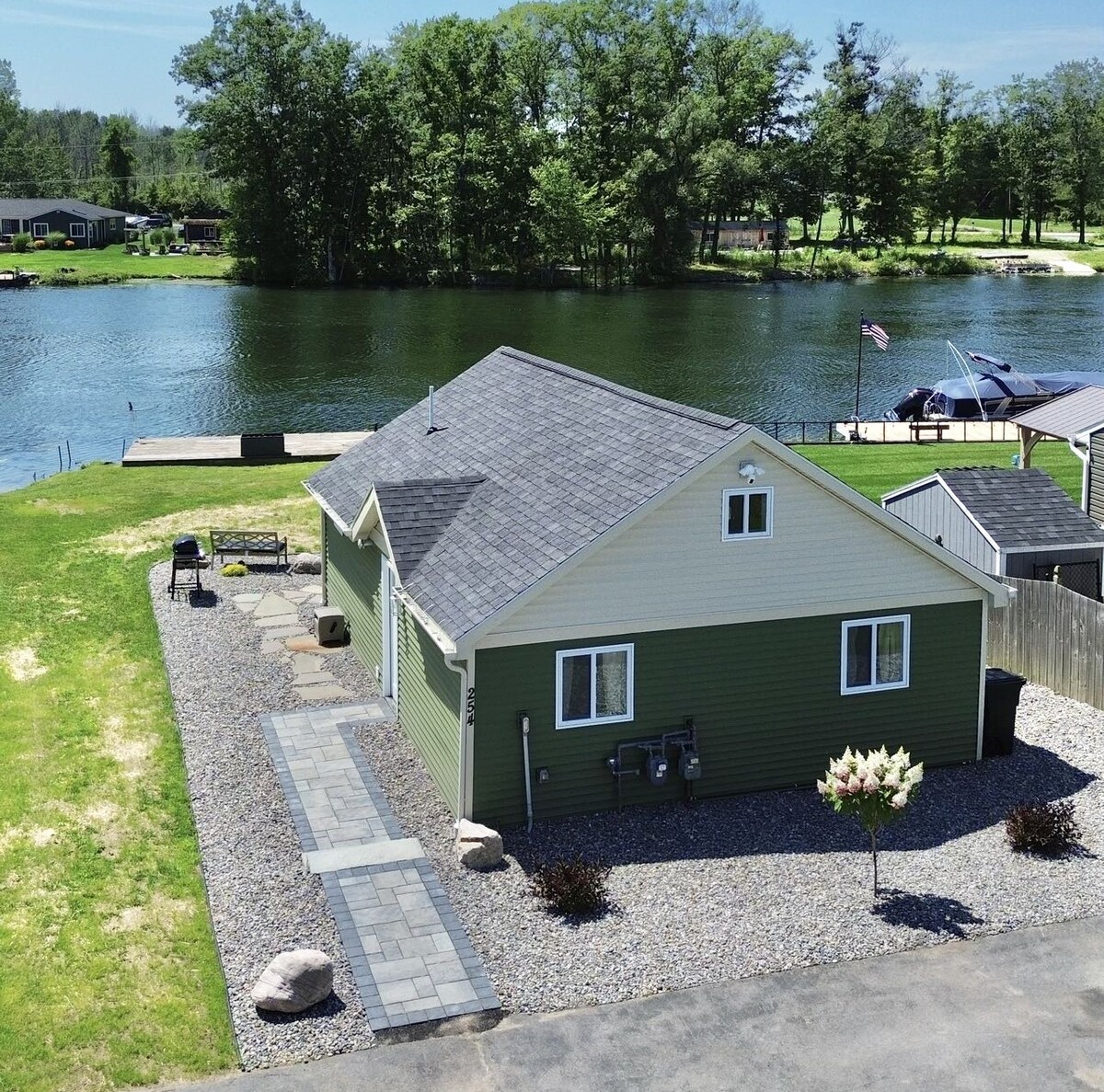 Cozy Cottage on Oneida River