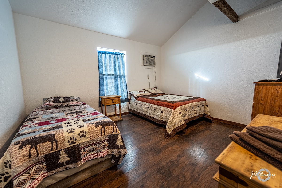 # 41-Entire Place -舒适的4卧室小木屋！