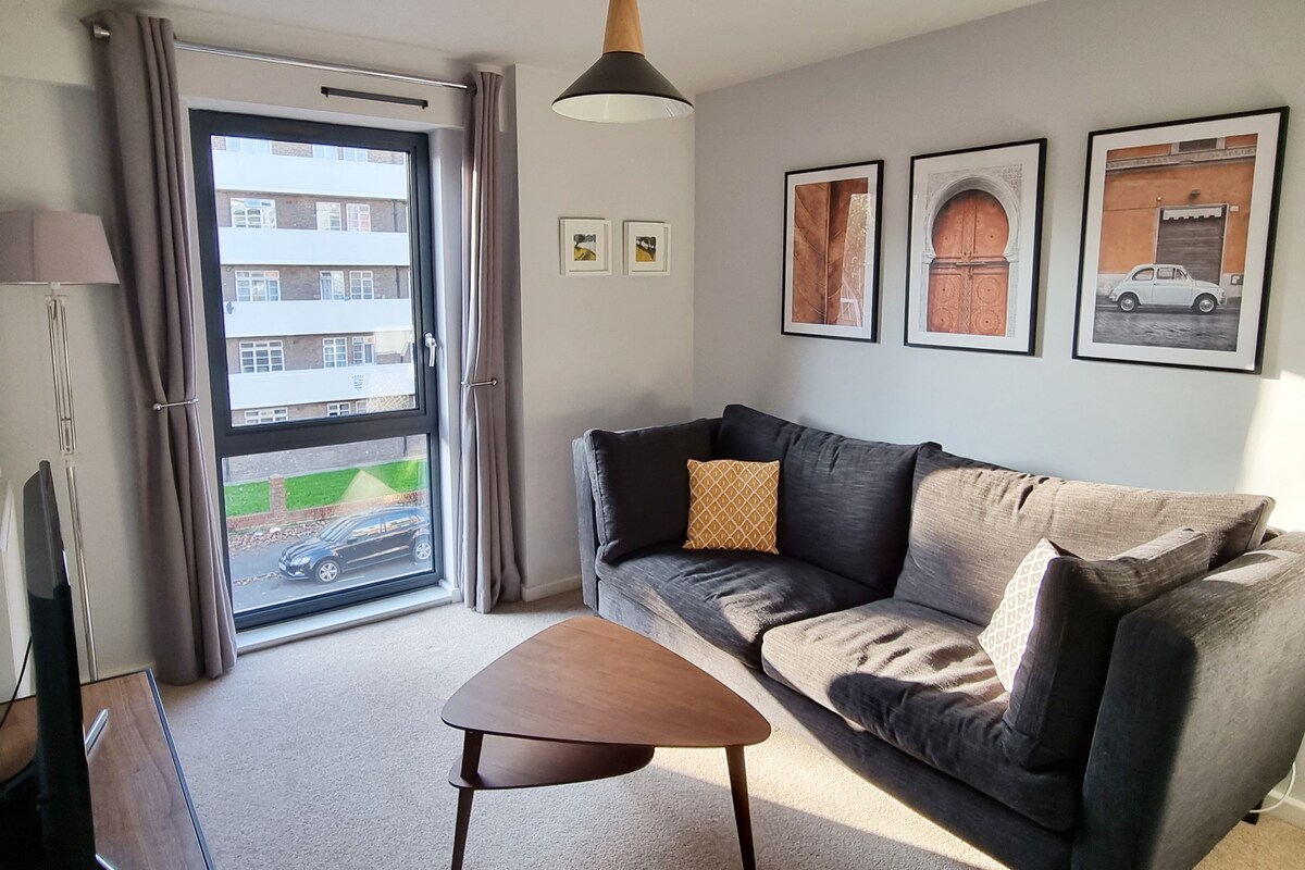 Bright & Modern One Bed Flat in Clapham Old Town