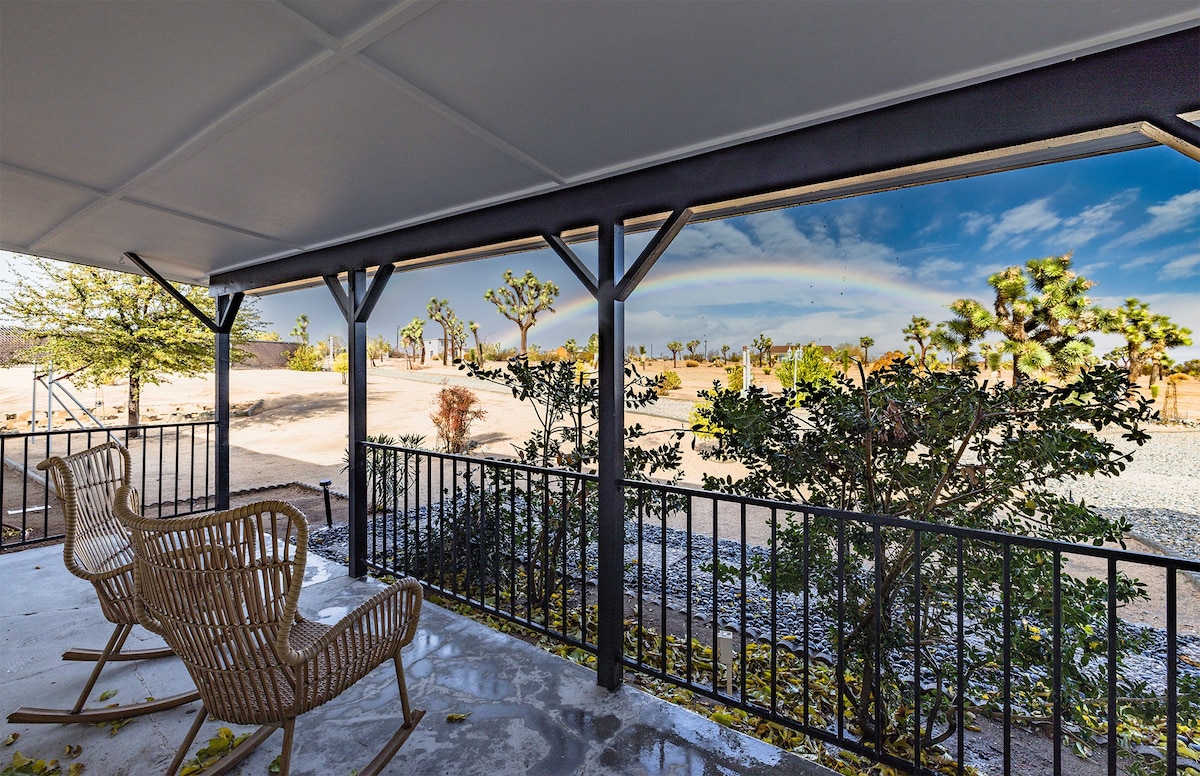 5 Acre Oasis: Epic Views Joshua Trees Spa Pool BBQ