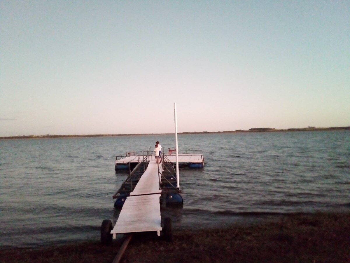 Rancho Lago e Sol com piscina Fronteira MG