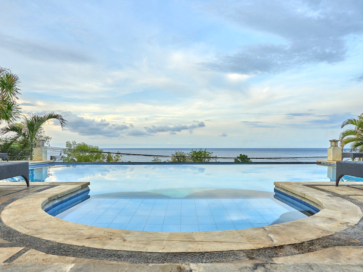 Anda Amed Villas - Family Villa with Ocean View