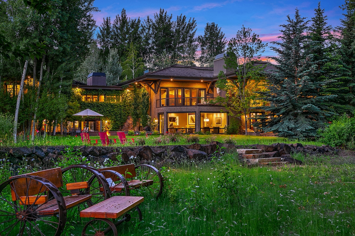 Villa Fleuve, a luxurious property in Sun Valley