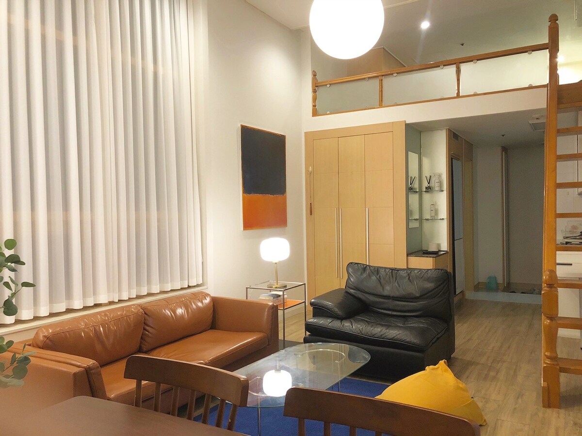复式公寓（欢迎长期住宿+免费无线网络+ 1分钟到Seolleung站）