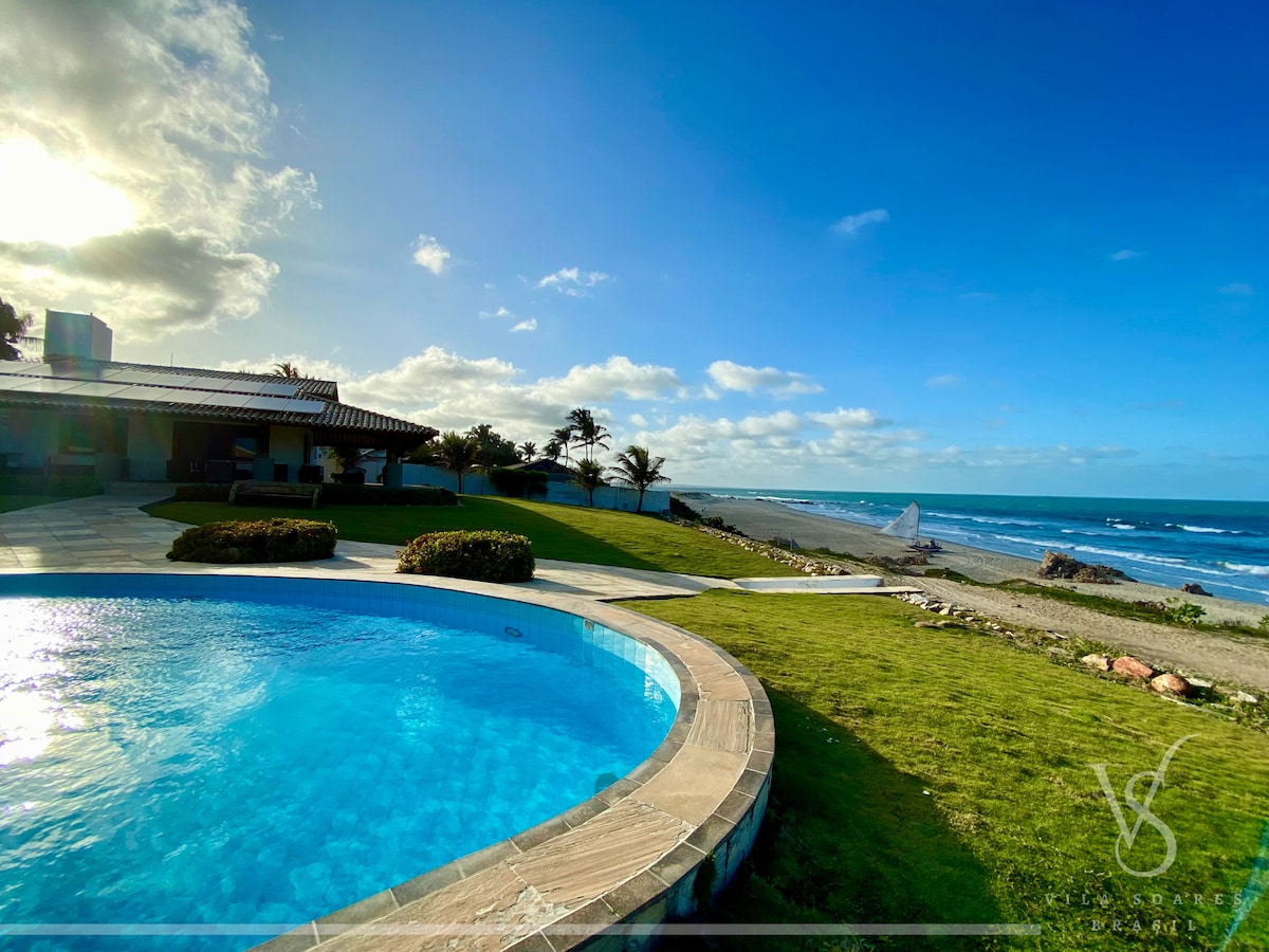 Você merece o LUXO de uma Casa de Praia BEIRA-MAR!