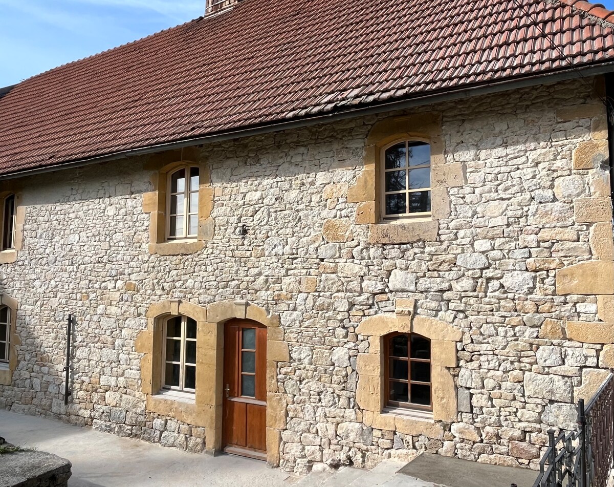 Longcochon Cottage