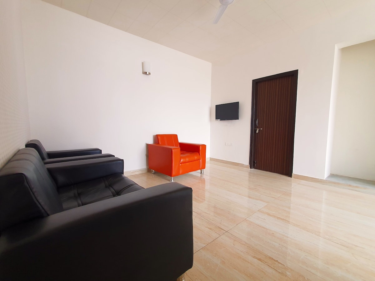 Entire 3 Bedroom Apart near Narayana Hrudayalaya