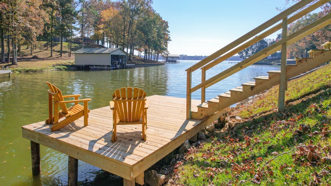 Weiss Choice on Weiss Lake Waterfront Home