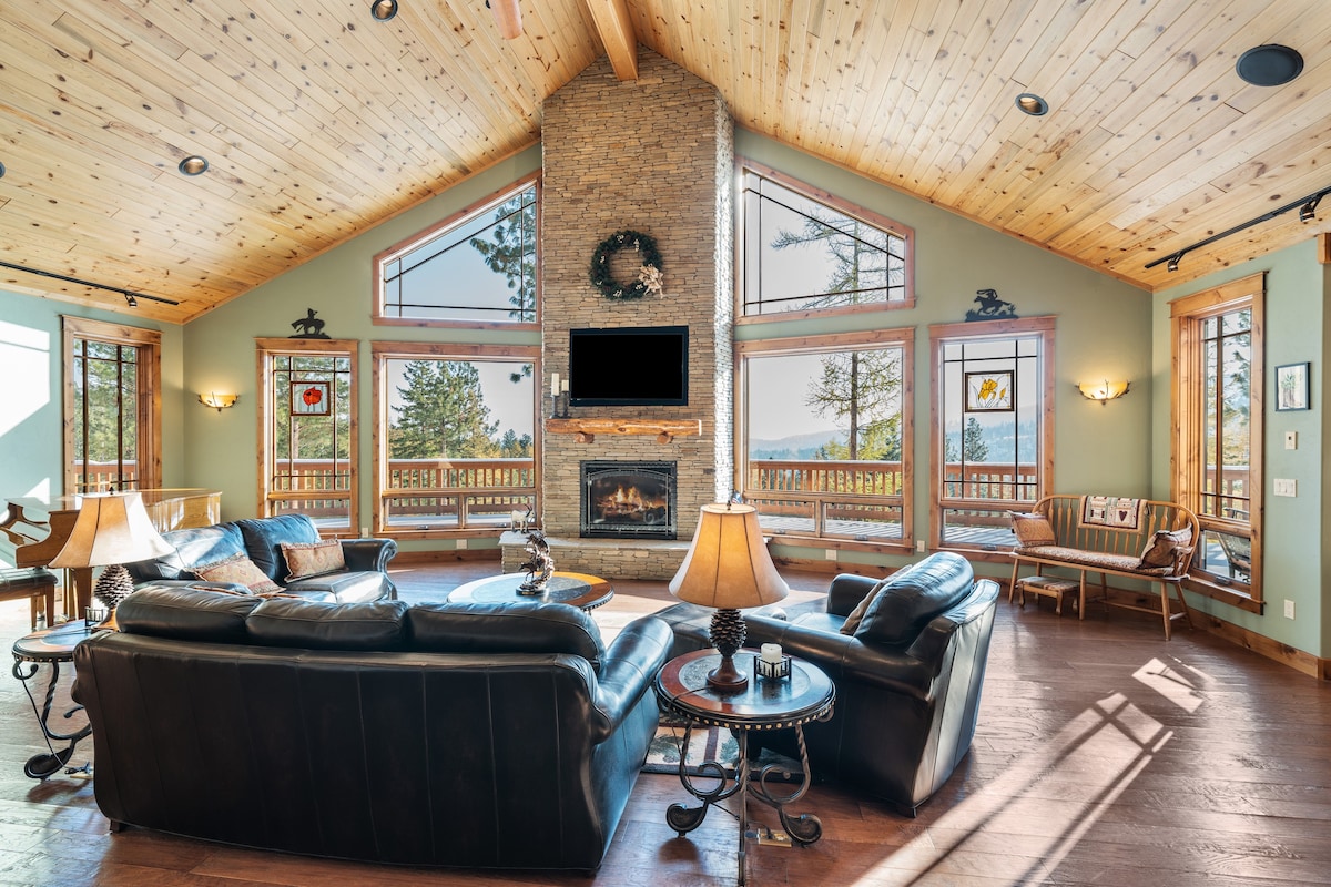 Mountain Lodge Getaway