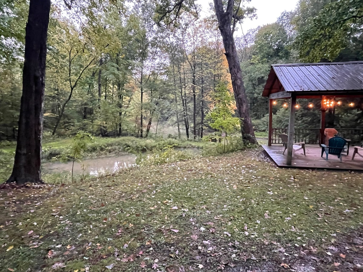 滑翔的驼鹿小屋